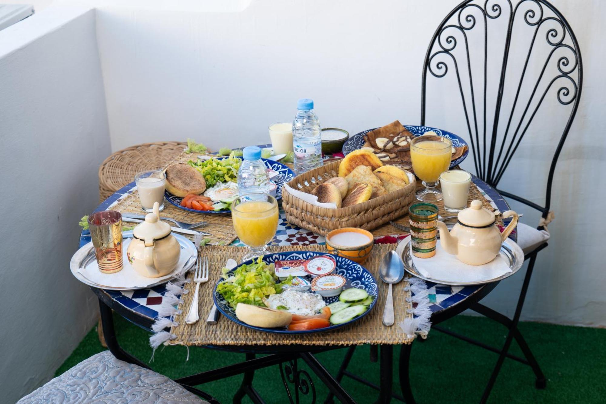 Hotel Dar Al Ghazal Tangeri Esterno foto